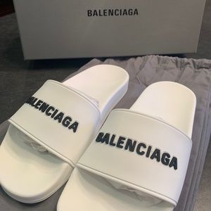 Balenciaga Women’s Logo Pool Slides